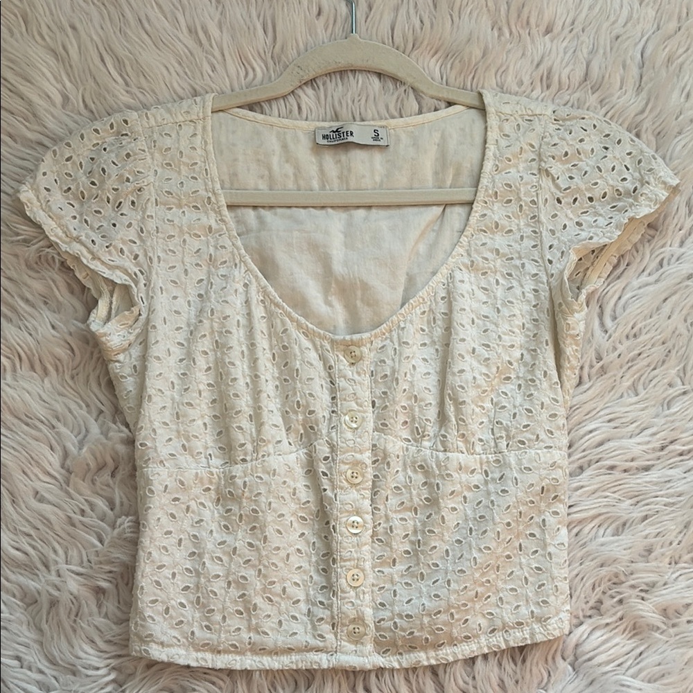 Hollister Women's Cream Eyelet Top